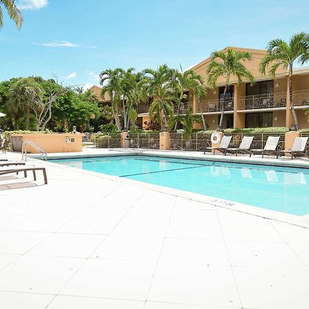 Hampton Inn Key Largo Exterior photo