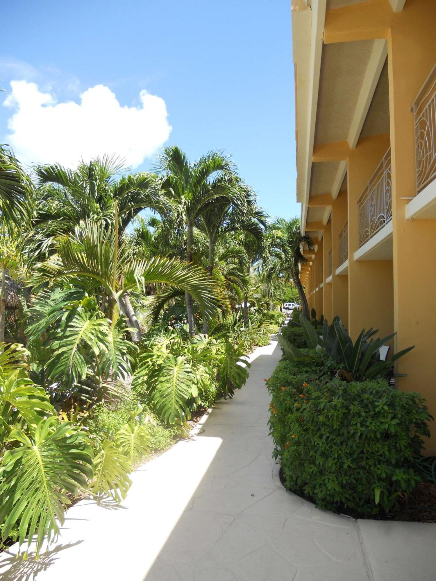 Hampton Inn Key Largo Exterior photo